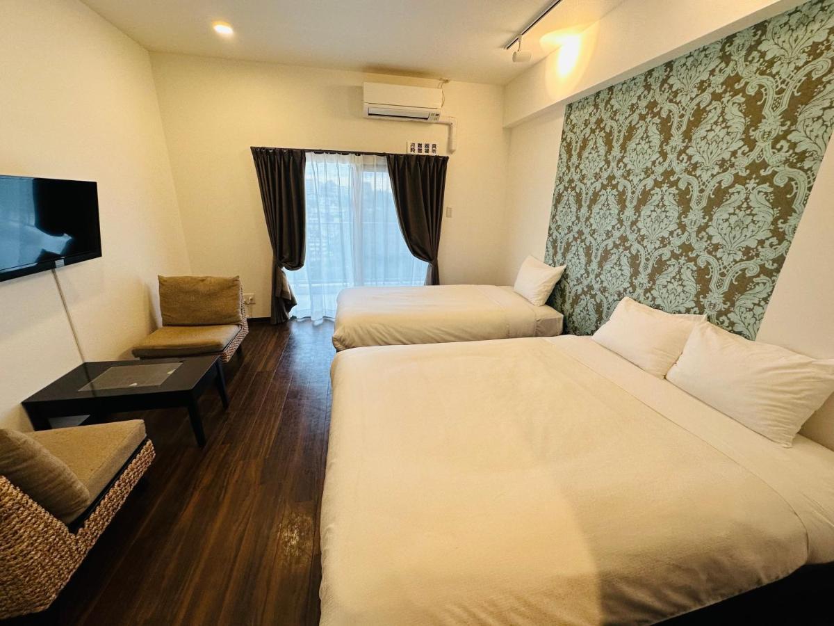 Cozy Stay In Наха Екстериор снимка