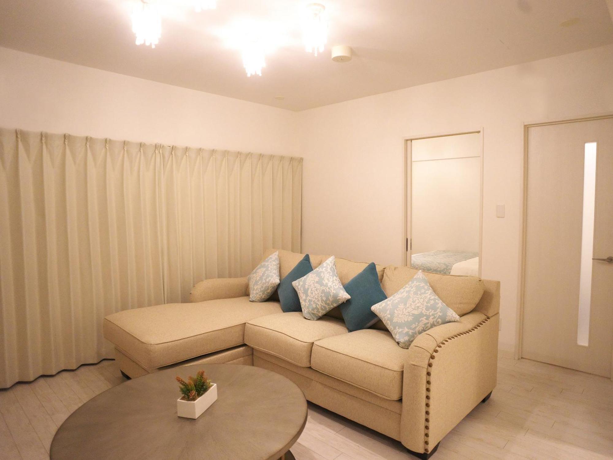Cozy Stay In Наха Екстериор снимка