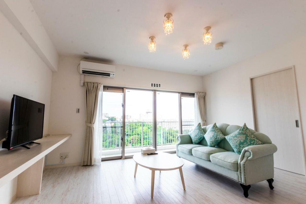 Cozy Stay In Наха Екстериор снимка