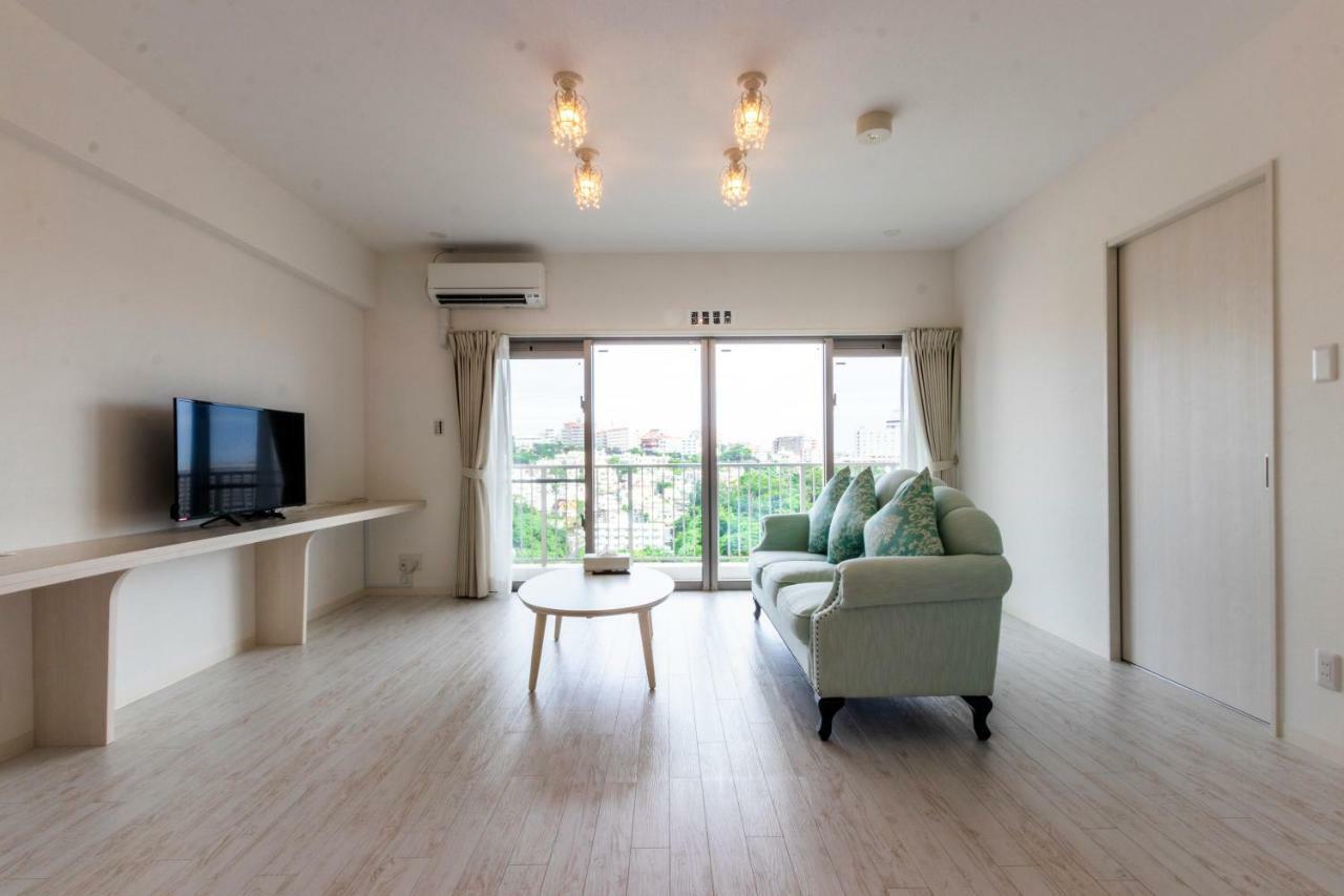 Cozy Stay In Наха Екстериор снимка